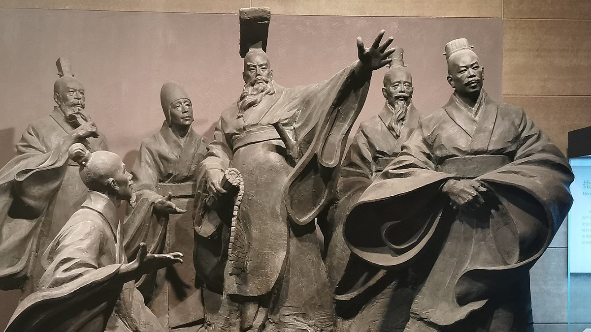 秦始皇如果多活十年，秦朝能早400年將匈奴趕到歐洲嗎？